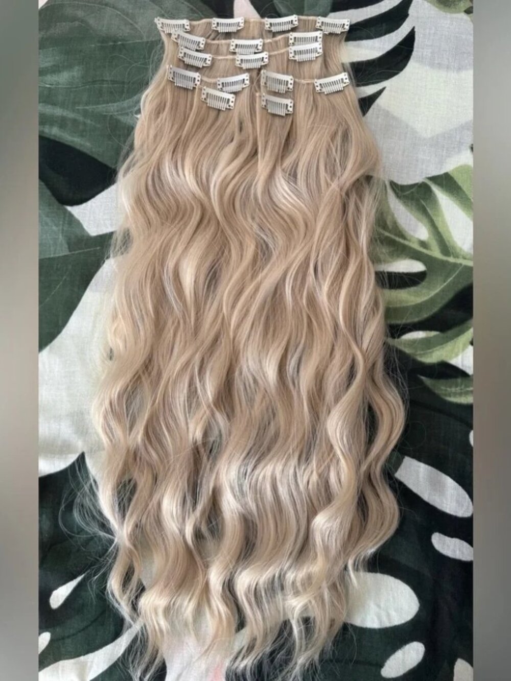 22 in Light Ash Blonde Wavy Hair Extensions Clip in Set